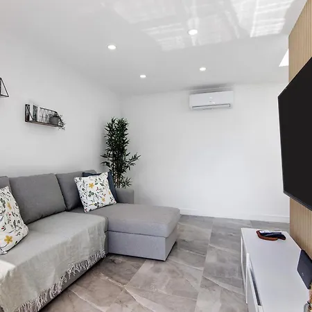 דירה Amazing Oura *